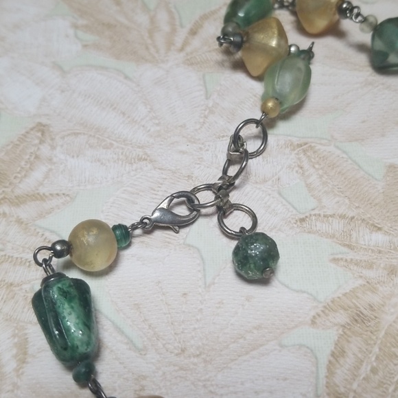 Vintage Mid Century Glass Bead Necklace - Picture 10 of 12